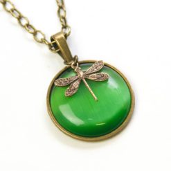 Vintage Halskette in grün mit Libelle in Bronze